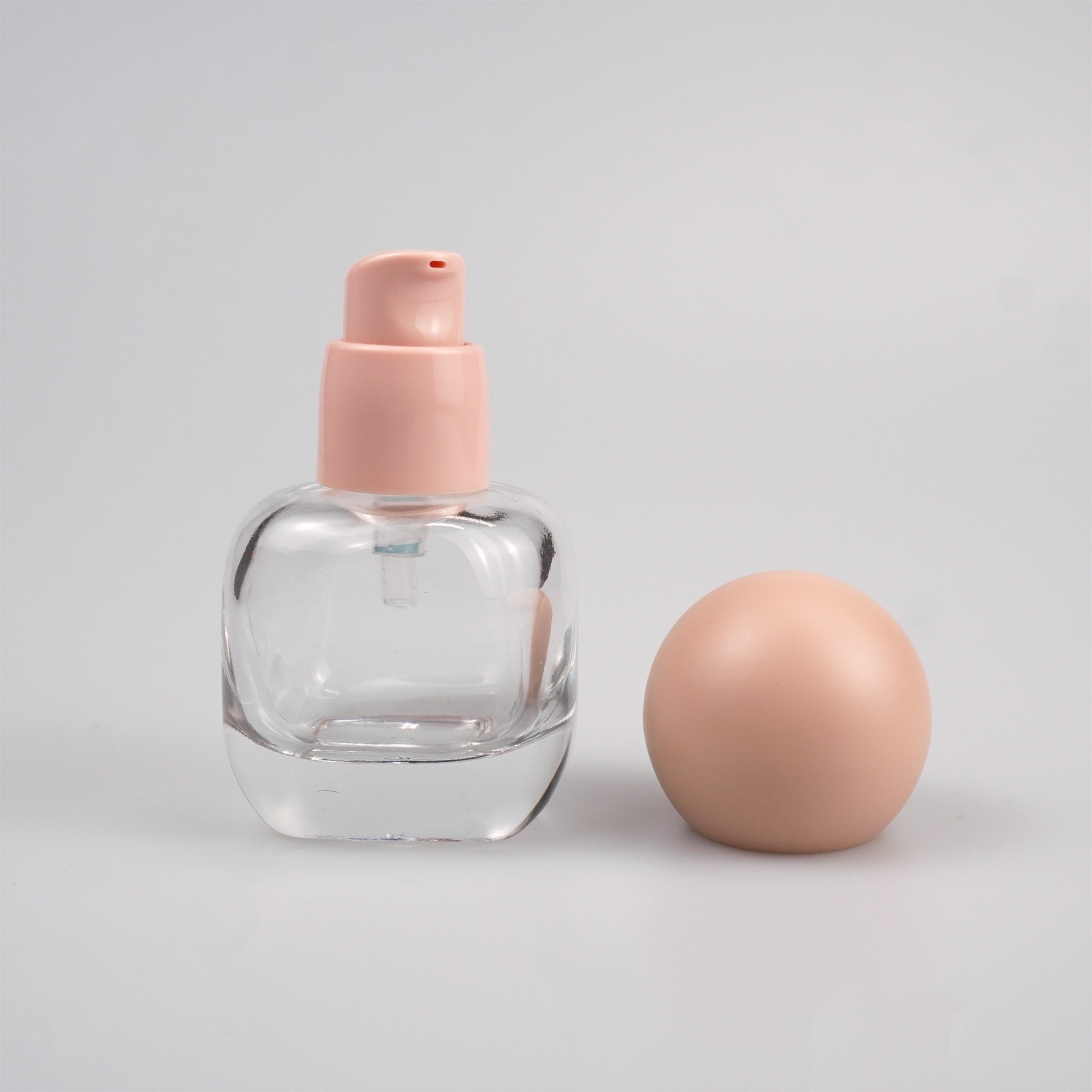 30‑50ml Rounded Square Heavy‑Base Perfume Bottle with Wooden Ball Cap