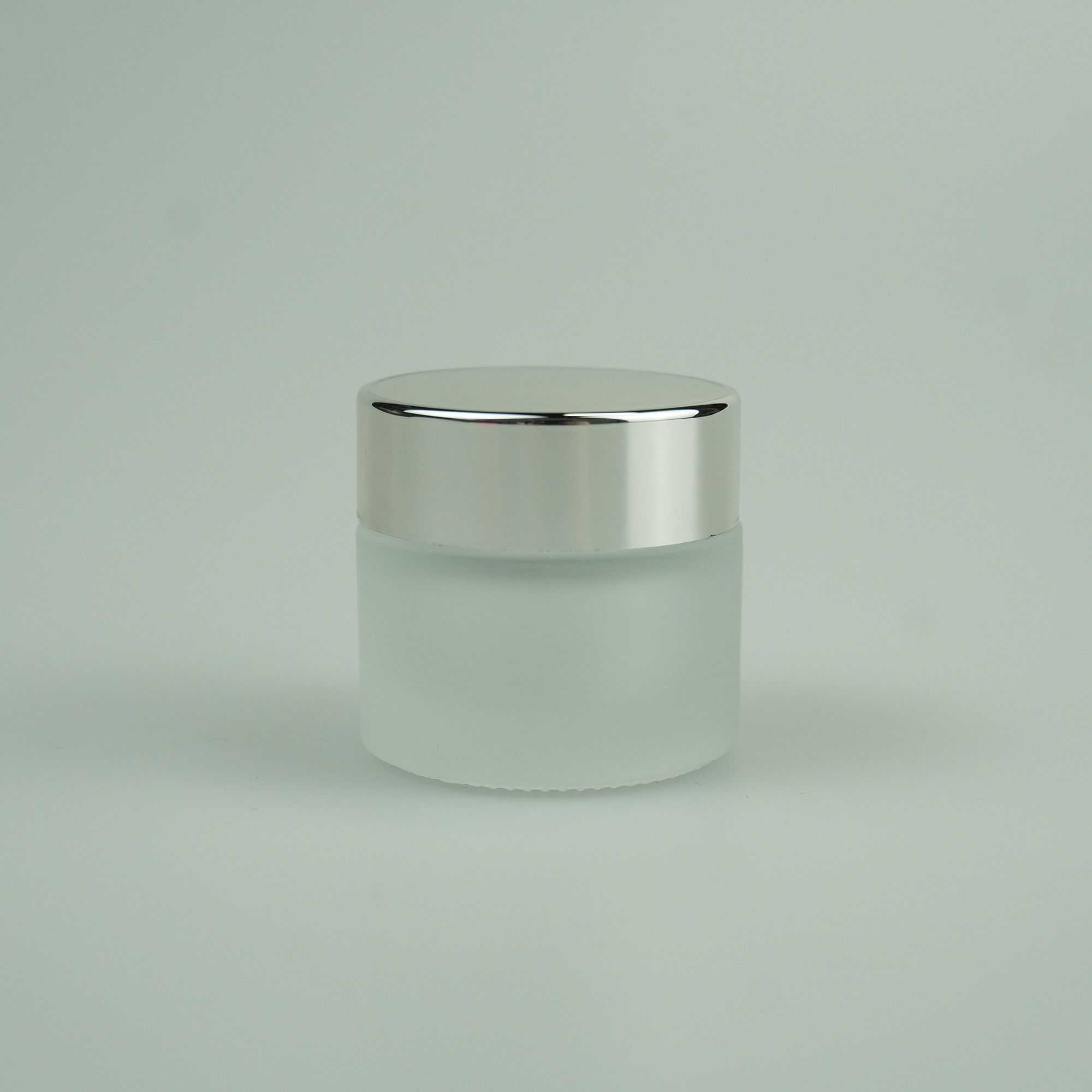 15‑100ML Round Frosted Glass Cream Jar With Silver Cap